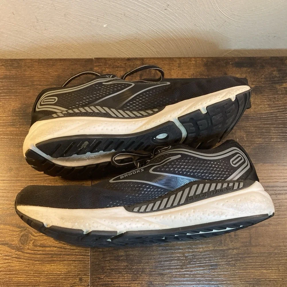 Brooks‎ Ariel GTS 23 Womens 10 B Black Gray Stability Running Shoes Walking